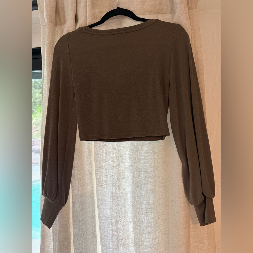 Babaton Paxton Long Sleeve - Picture 3 of 4